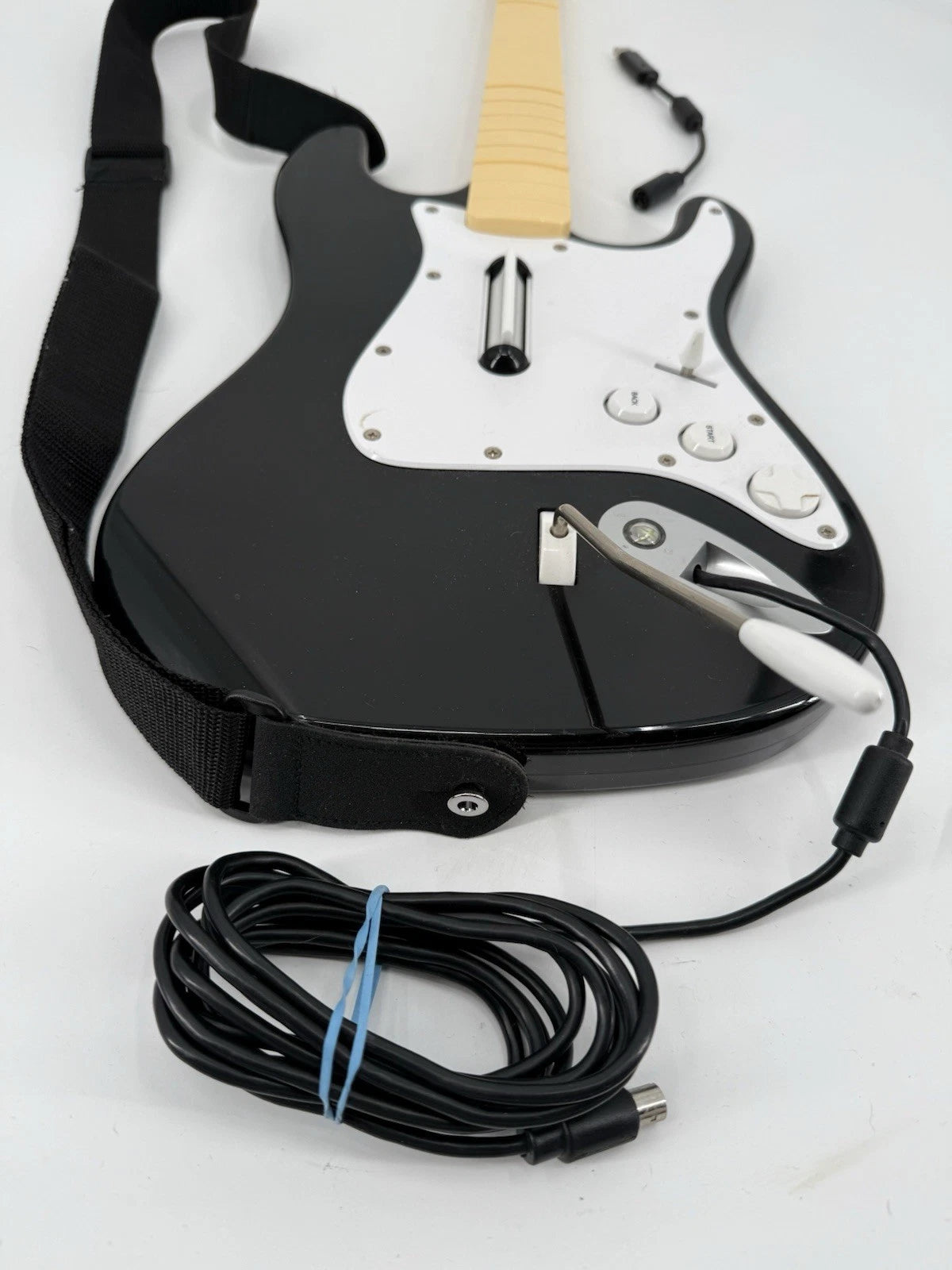 Harmonix Fender Stratocaster Wired Stratocaster Rock Band Wired Guitar (822152) Xbox 360