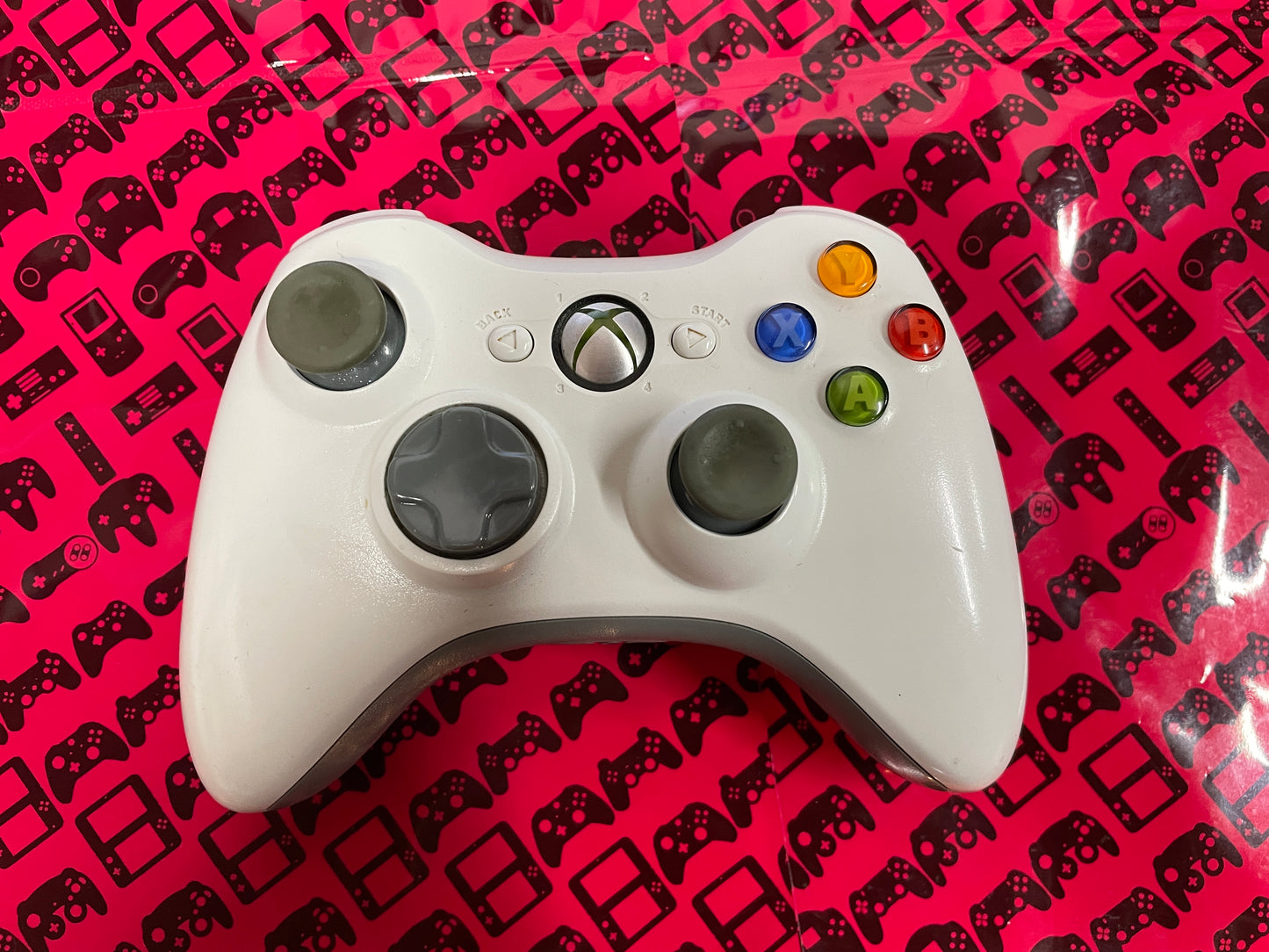 White Microsoft Xbox 360 Wireless Controller Xbox 360