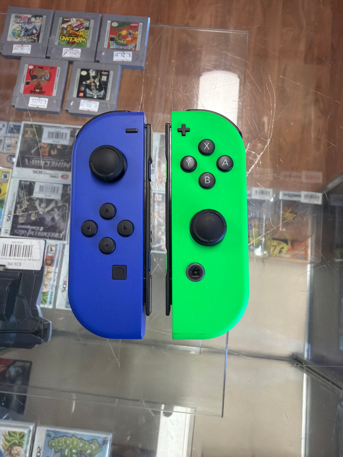 Joy-Con Blue & Green Nintendo Switch