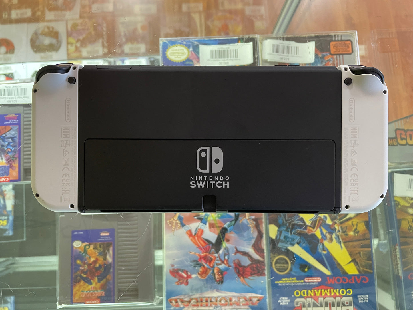 Nintendo Switch OLED With White Joy-Con Nintendo Switch